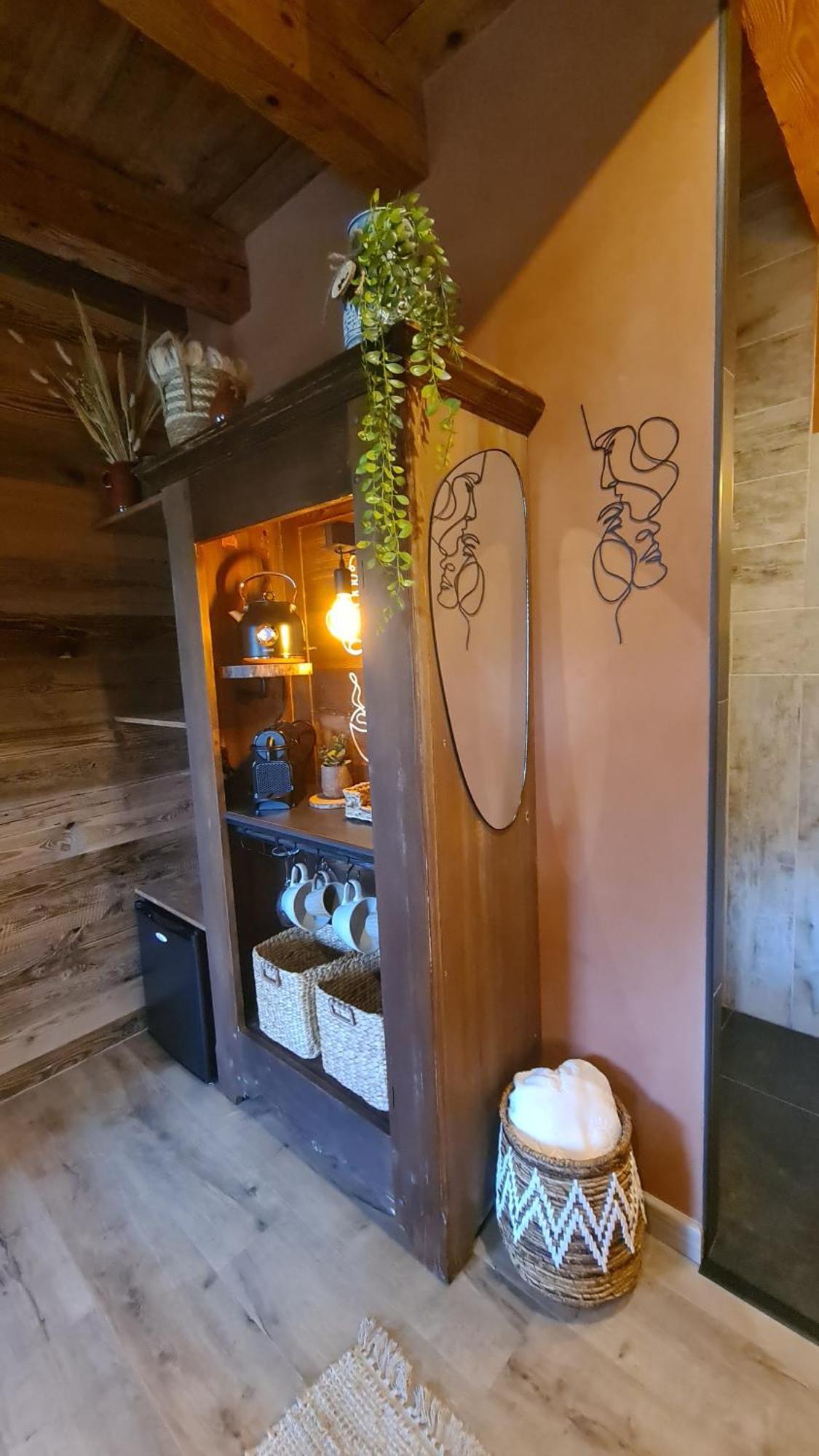 Le Refuge Du Montagnard Bed & Breakfast Marthod ภายนอก รูปภาพ