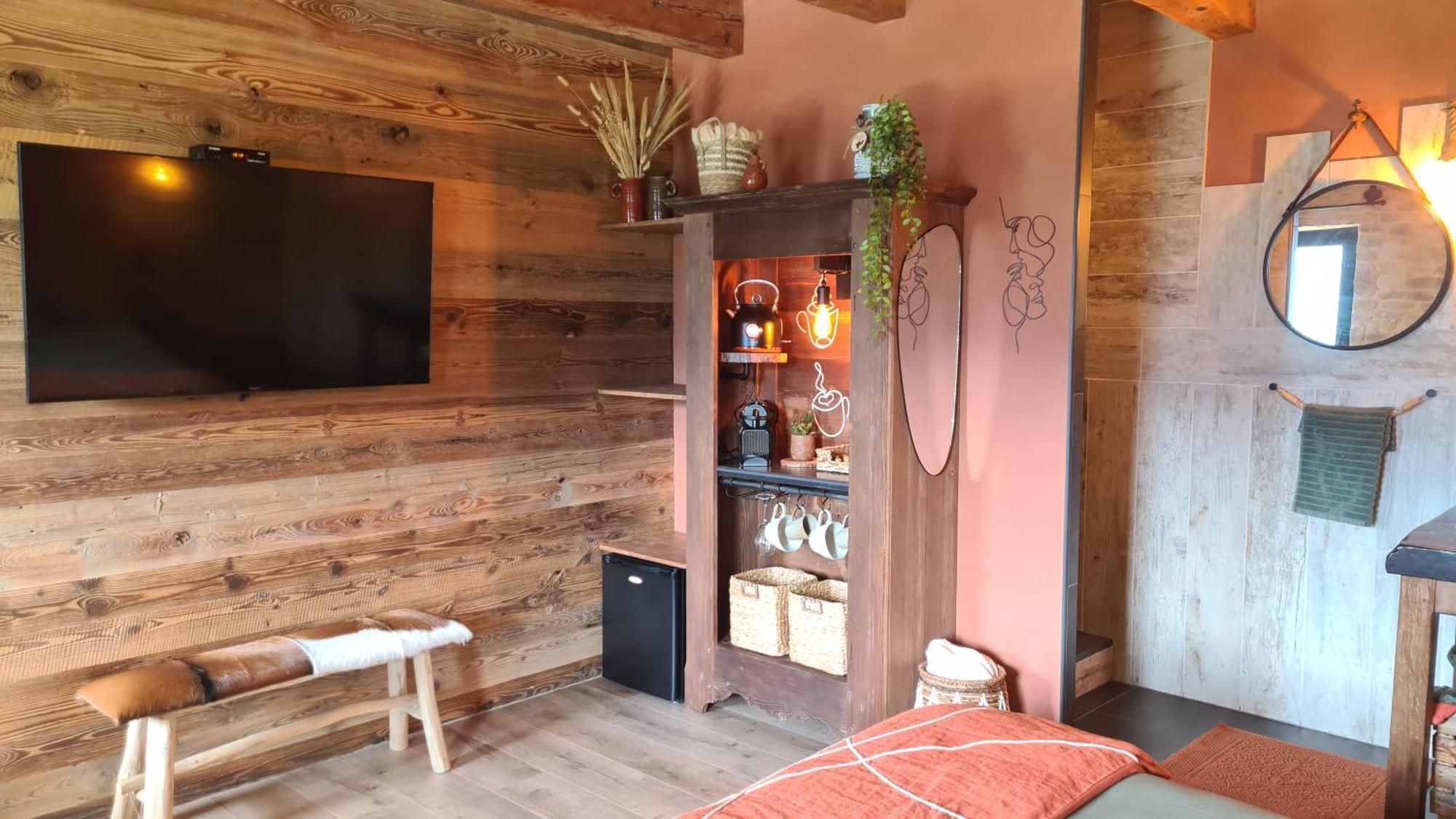 Le Refuge Du Montagnard Bed & Breakfast Marthod ภายนอก รูปภาพ